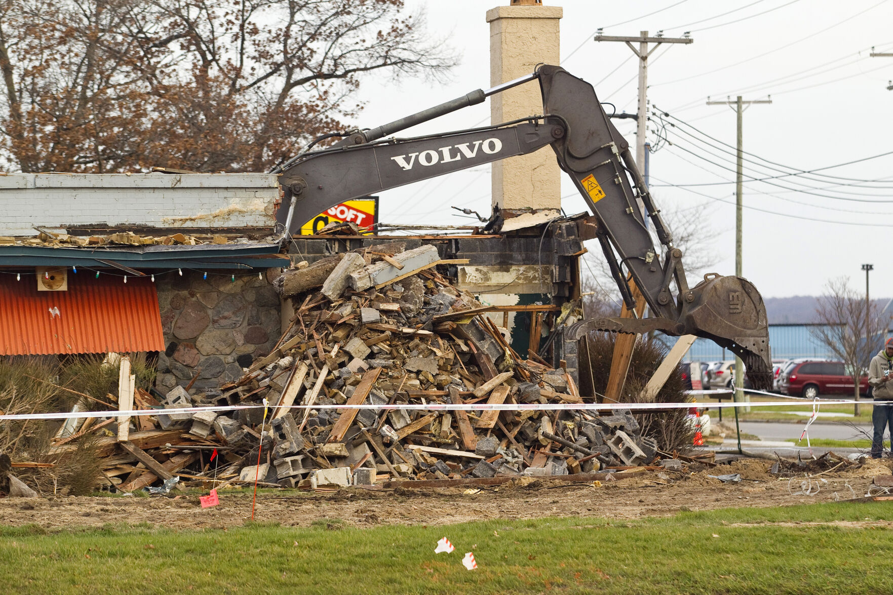 LA SENORITA DEMOLITION